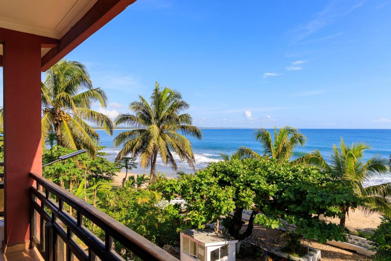 Hotel Melrose Sambava Bagian luar foto